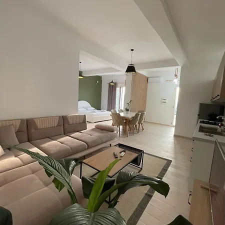 Bardhi M Bay Jeshile Apartment Vlore